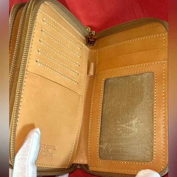 LA TOUR EIFFEL TOWER 2pc WALLET NEW - Picture 12 of 12